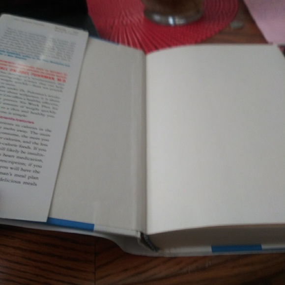 A hardcover book Eat To Live 📖 author John Robbin - Picture 3 of 4